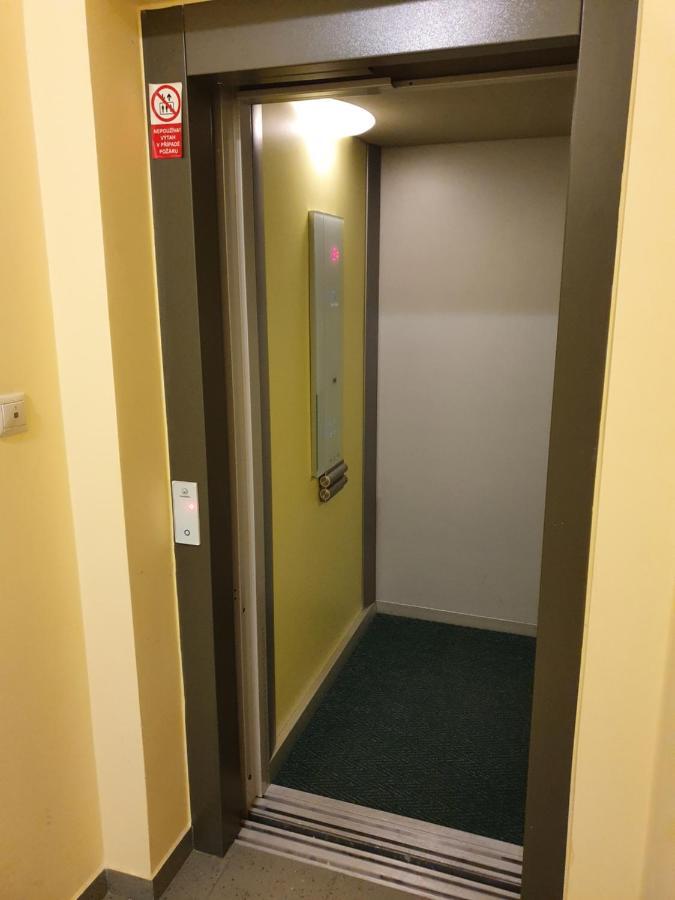 Evergreen Apartments Hotel Karlowe Wary Zewnętrze zdjęcie
