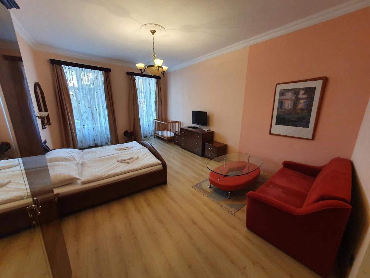 Evergreen Apartments Hotel Karlowe Wary Zewnętrze zdjęcie