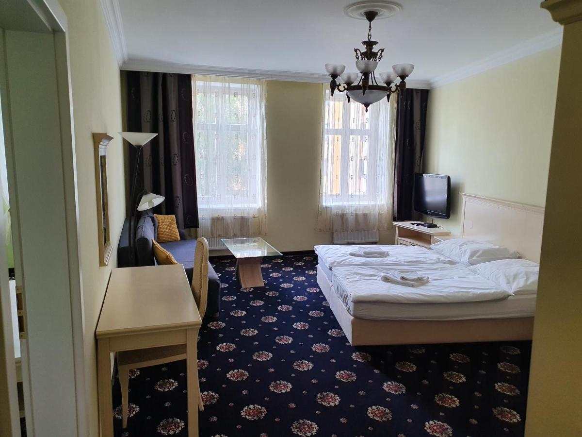 Evergreen Apartments Hotel Karlowe Wary Zewnętrze zdjęcie
