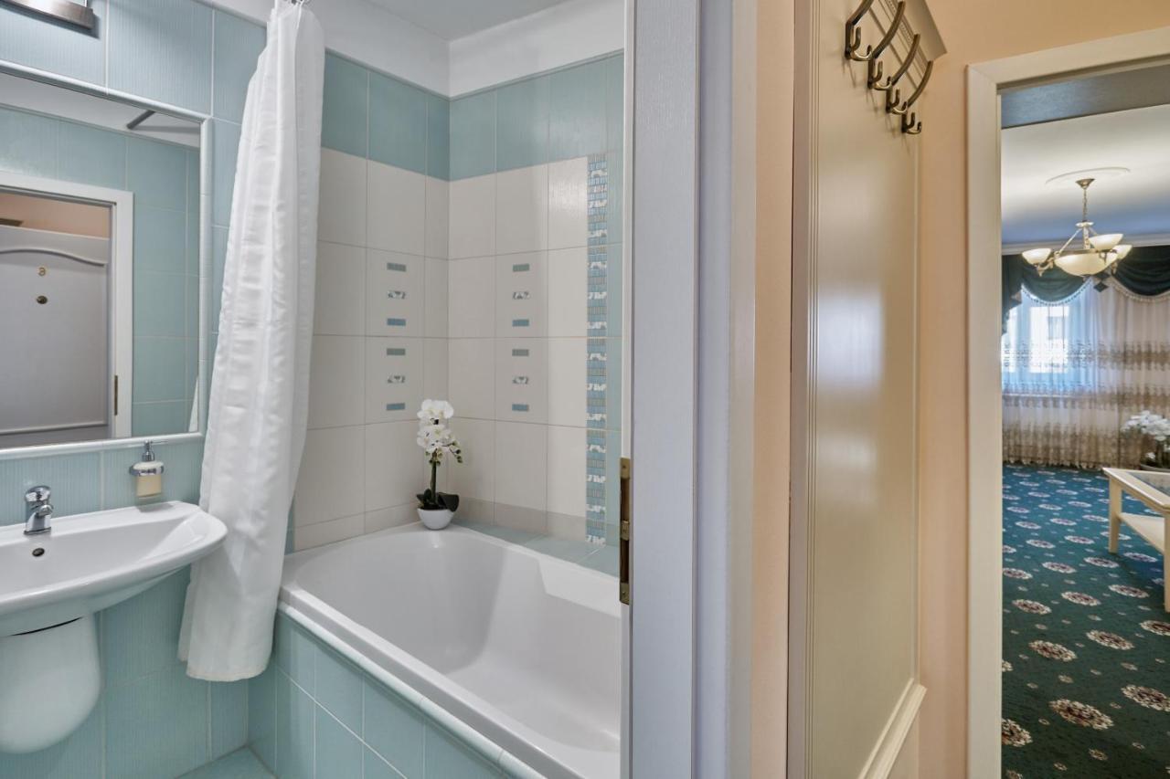 Evergreen Apartments Hotel Karlowe Wary Zewnętrze zdjęcie