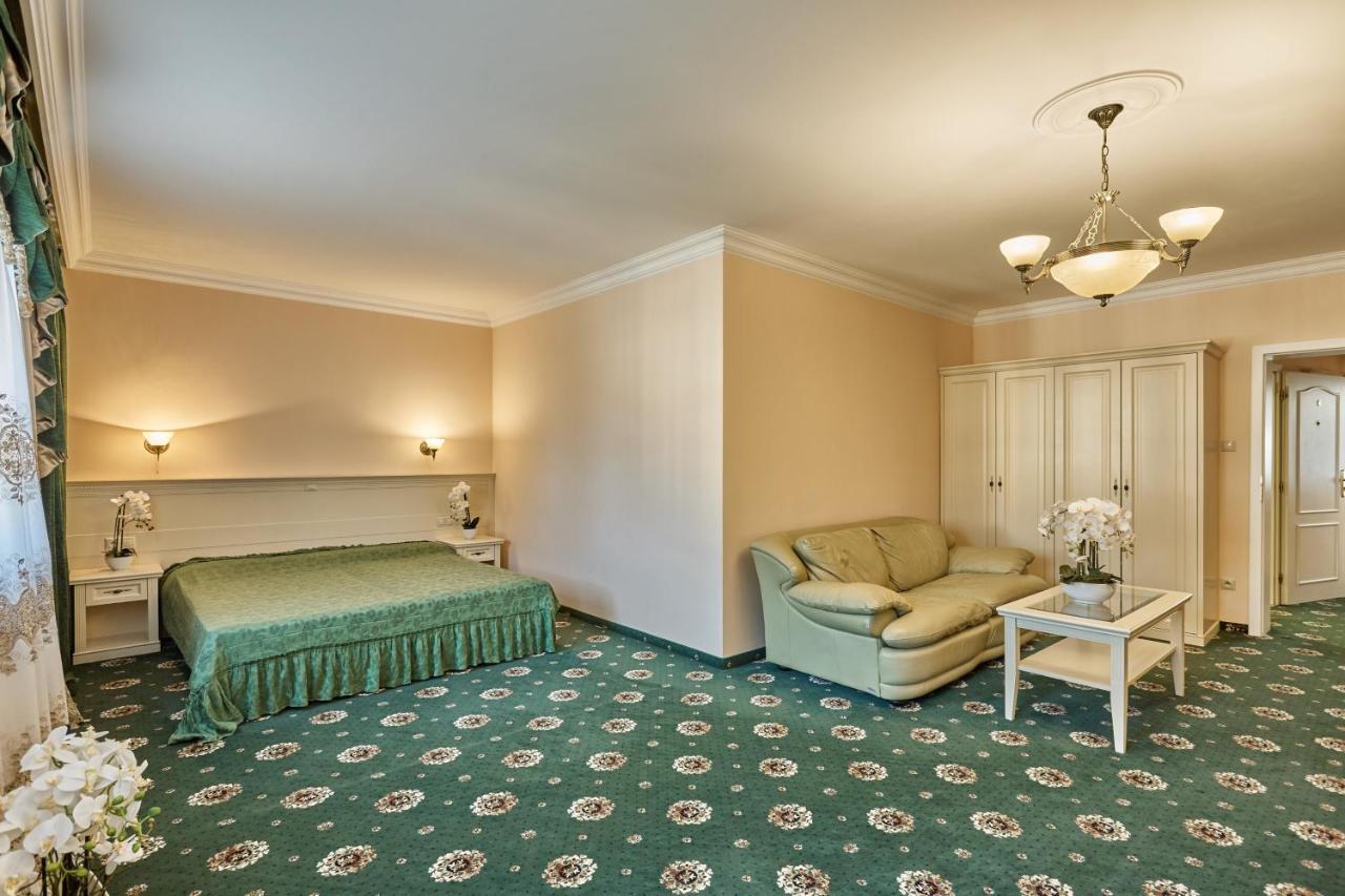 Evergreen Apartments Hotel Karlowe Wary Zewnętrze zdjęcie