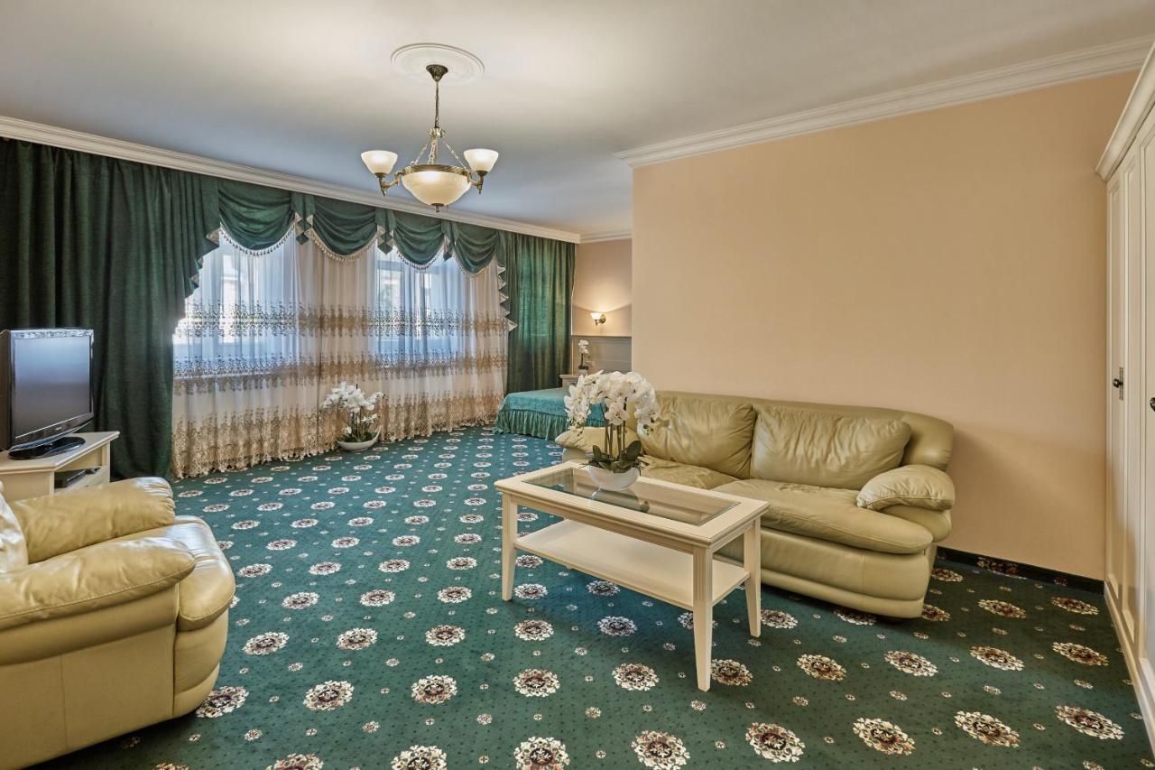 Evergreen Apartments Hotel Karlowe Wary Zewnętrze zdjęcie